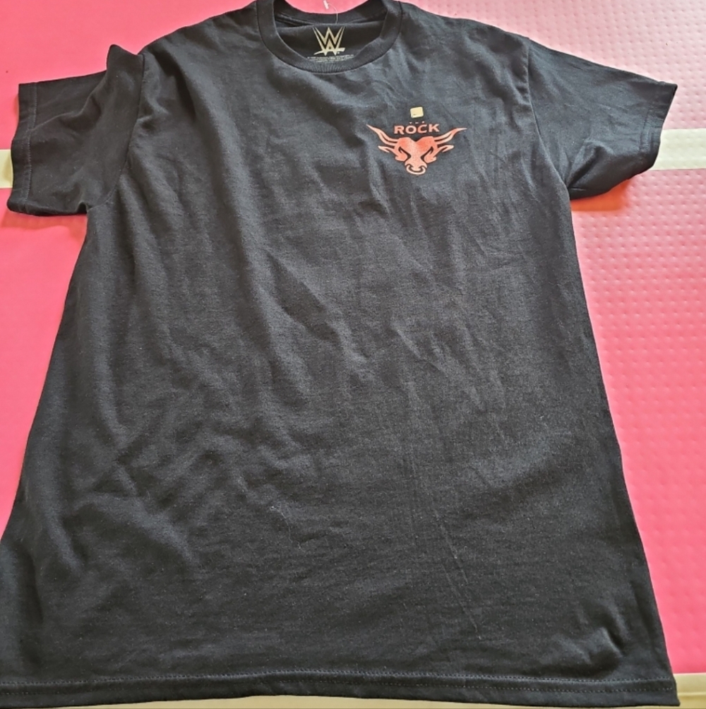 WWE Shirt Mens  Black Red The Rock Bring It Graphic Tee T-Shirt Dwayne Johnson
